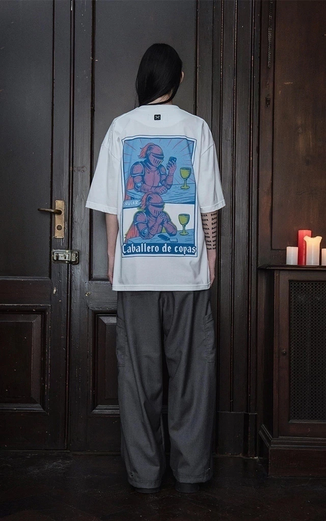 Remera Tarot Caballero de Copas - Luxo