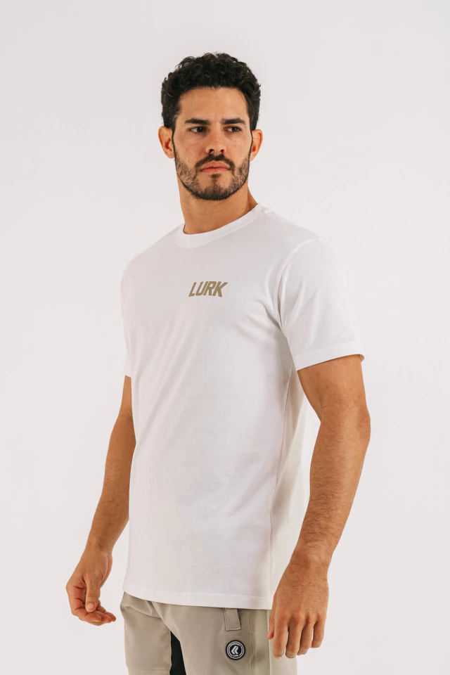 Camiseta Algodão Constancy Pérola Lurk Unissex