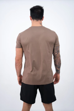 Camiseta Dry Poliamida Marrom Lurk