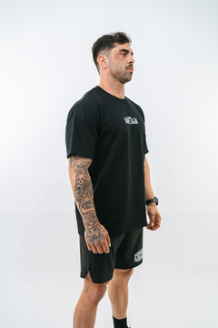 camiseta oversized crossclub