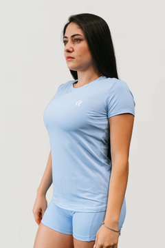 camiseta de poliamida com toque gelado