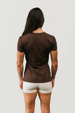 camiseta dry poliamida lurk feminina marrone
