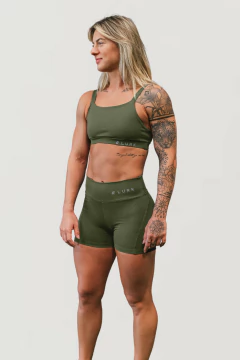 shorts verde para esportes