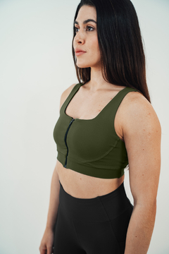 top verde com ziper