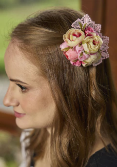 Presilha Florzinhas Creme e Rosa - comprar online