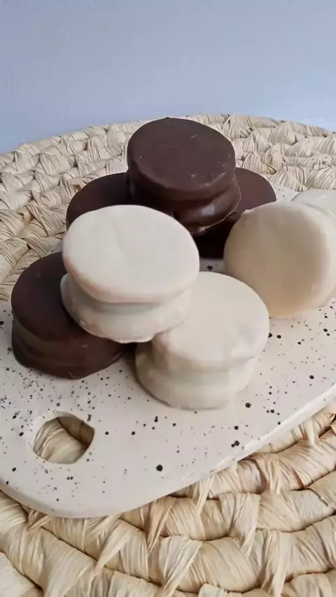Mix 10 Mini Alfajores Bañados en Chocolate