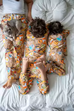 PIJAMA DESAYUNO en internet