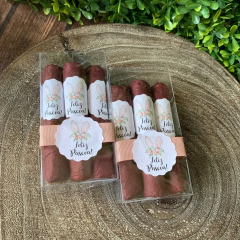 Caixinha Páscoa com 3 Charutos de Chocolate na internet