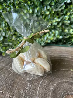 Latinha Transparente com Bolachinhas - comprar online