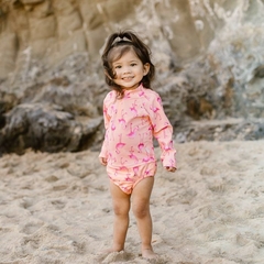 KIT X3 NENA / REMERA + SOMBRERO + TRAJE DE BAÑO CON PAÑAL INTEGRADO FLAMINGO - PROTECCION UPF+50 - GREENSPROUTS - comprar online