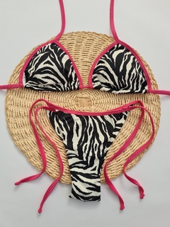 Cortininha viés zebra com rosa / Lacinho