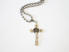 Cadena con crucifijo San Benito - comprar online