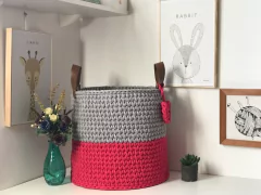 Cesto Fio de Malha 30x30 com Alça de Couro - Atelie Pontos e Fios