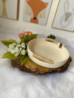 Bandeja com alça revestida na internet