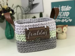 Cesto Quadrado 20x20x15 c alça couro e Plaquinha na internet