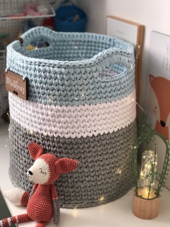 Cesto Fio de Malha 40x40 com plaquinha personalizada - comprar online