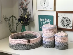 Kit de Bebê 3 potes com tampas na internet