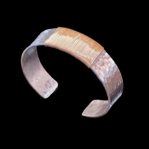 Pulsera CLASICA DORADA Martele