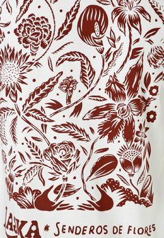 T-Shirt Senderos de Flores Blanca - Laska