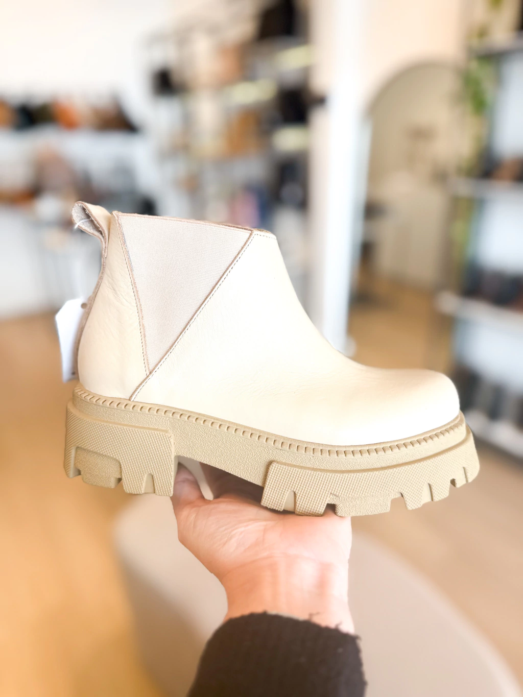 GEA BEIGE
