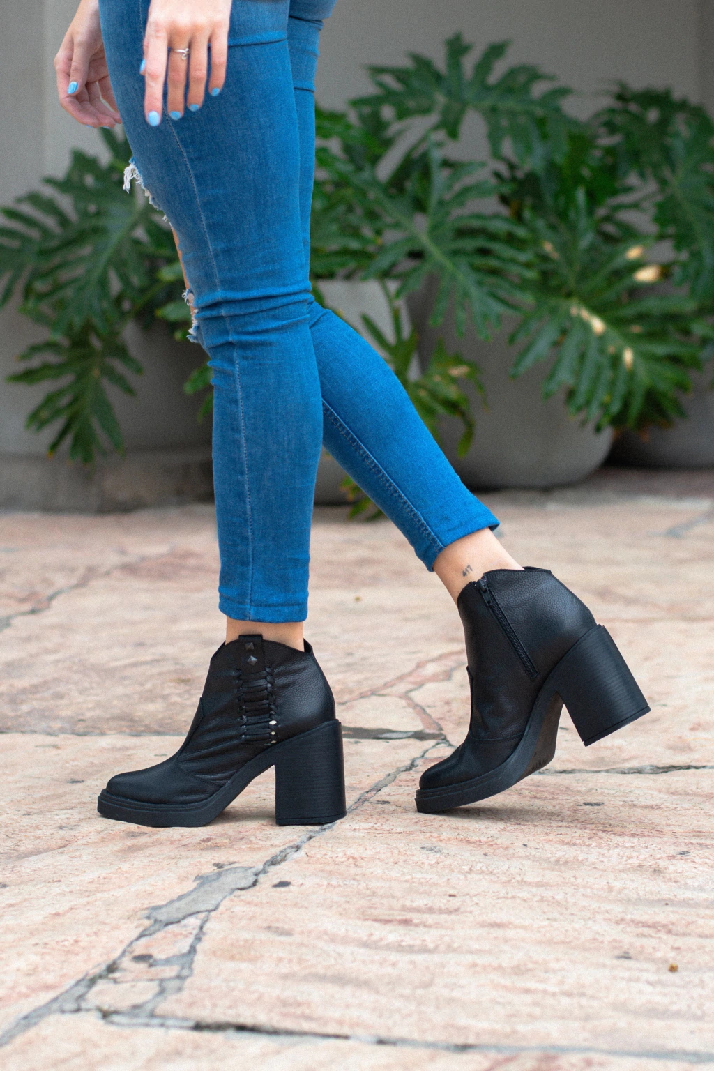 FIORE NEGRO