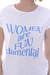 REMERA MC WOMAN ESTAMPADA BASE BLANCO en internet