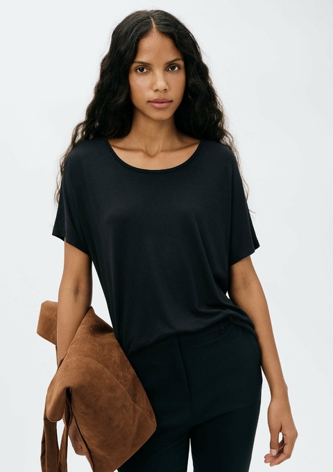REMERA HERING MANGA CORTA VISC NEGRO - comprar online