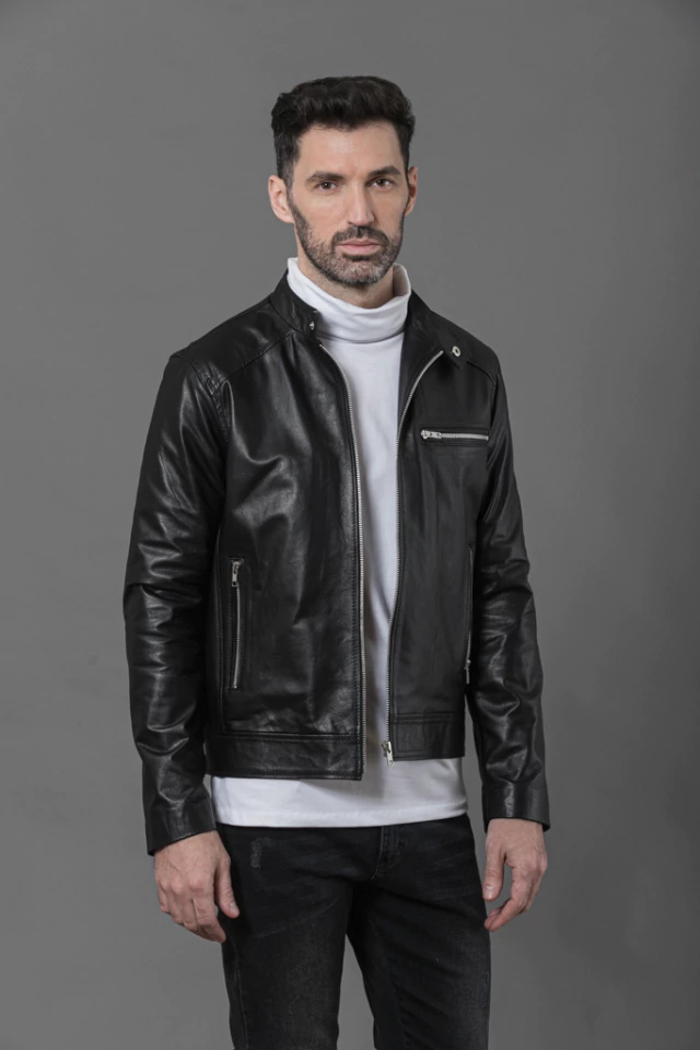 Campera inter de cuero genuino negro de B U K A N