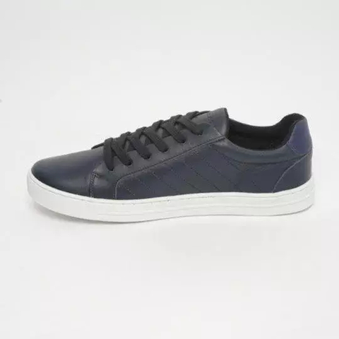 Tênis Em Couro Com Recortes. - Azul Marinho. - Calvin Klein M40810B-598 na internet