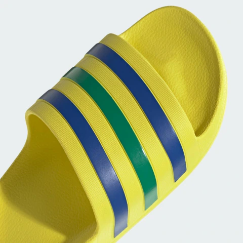 Chinelo Adilette Aqua Adidas - HQ2446 na internet