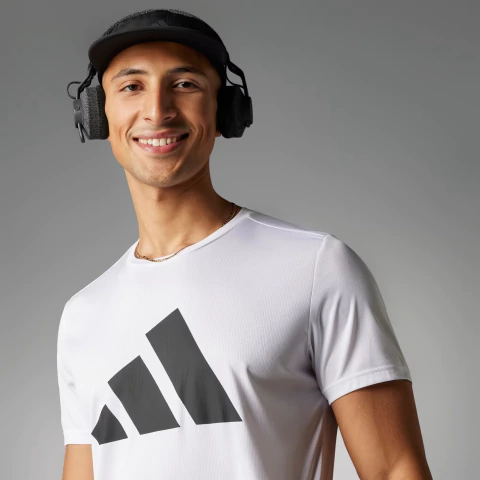 Camiseta Adidas Running Run It Branca IN0075 na internet