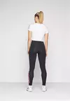 Legging Cós Alto Essentials Logo HZ2283 na internet
