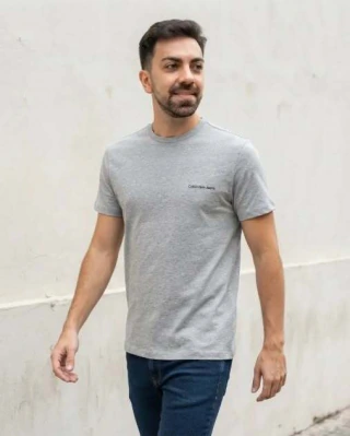 Camiseta Mc Calvin Klein Logo Basico Peito Cinza - CKJM101-0966