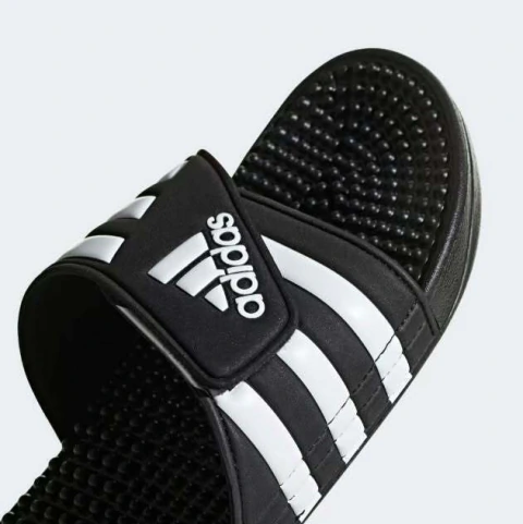 Chinelo Adidas Adissage Preto e Branco - F35580 - Kevin Sports