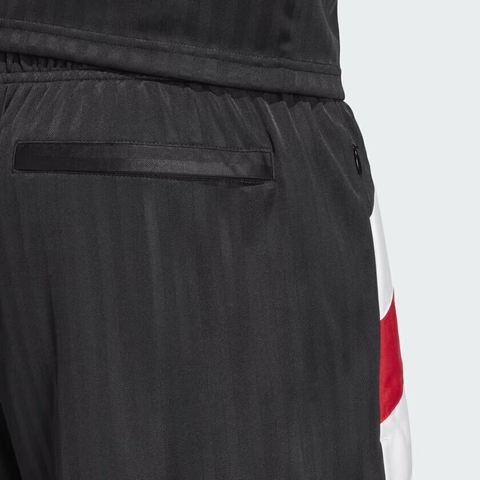 Short Icon Manchester United - Preto adidas HT2001 - loja online