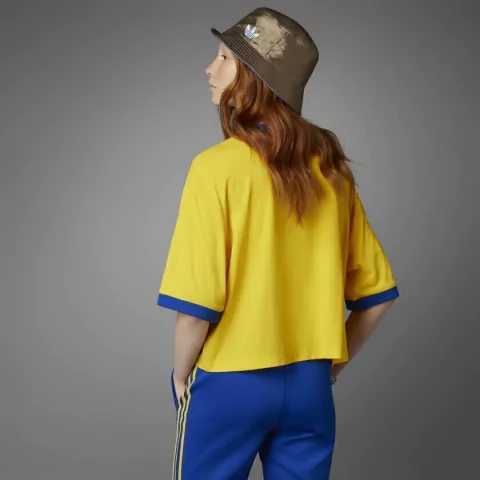 Camiseta Feminina Oversized Adicolor 70S IB2060 - comprar online