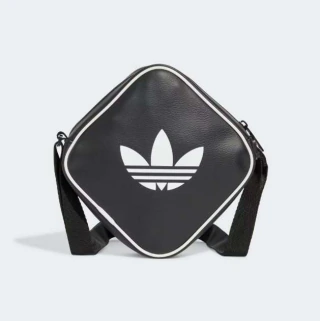 Bolsa Adidas Adicolor Classic Diamond Preta com Branco - JD5550