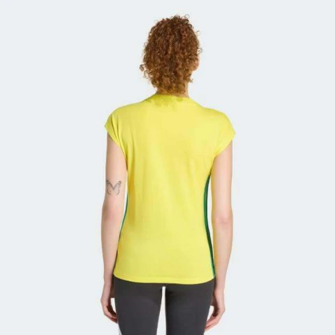 Camiseta Feminina Adidas Malha Simples Essentials Três Listras - KR7565 na internet