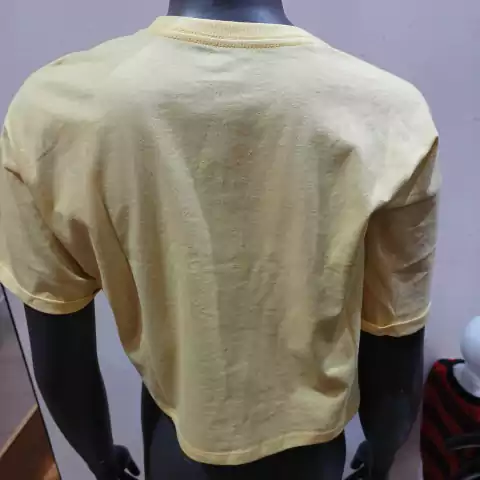 Camiseta Calvin Klein Manga Curta Feminina New Year Amarela - CF3PC01BC826-0112 - comprar online