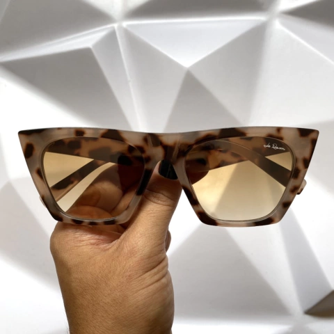 ÓCULOS DE SOL RISE TARTARUGA CLARA