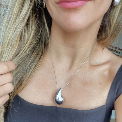 COLAR VÍRGULA JESSICA MÉDIO PRATEADO - comprar online