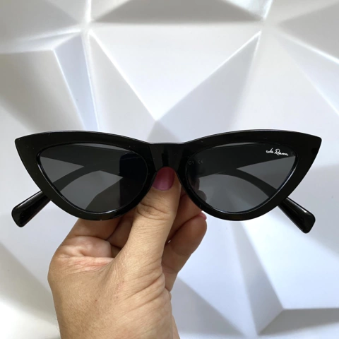 ÓCULOS DE SOL THASSIA PRETO