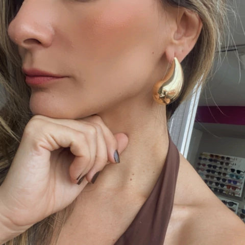 BRINCO GOTA LUNA GRANDE DOURADO - comprar online