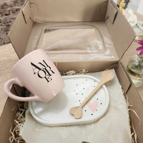 Caja Bandeja, Taza y Cucharita