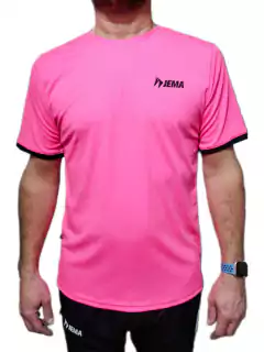 REMERA FUCSIA TRAINING HOMBRE