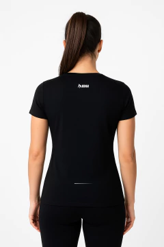 REMERA TRAINING NEGRA MUJER en internet