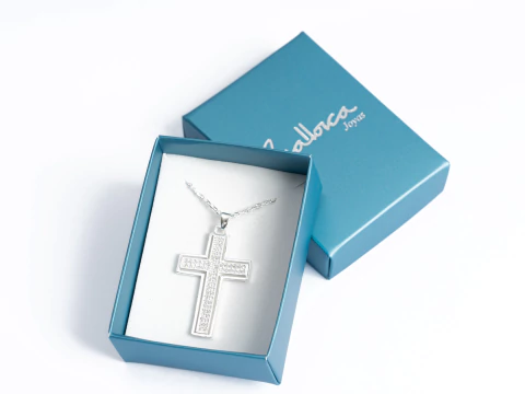 Collar Cruz Latina Micro Pave