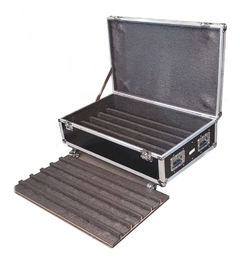 Flight Case Para 12 Ribaltas De Led. 2 Andares De 6 na internet