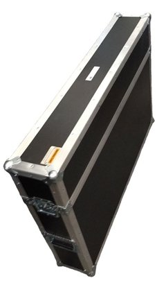 Flight case TV medidas internas uteis 130 X 20 X 95cm altura