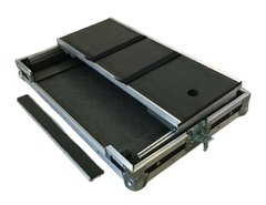 FLIGHT case para Roland DJ707